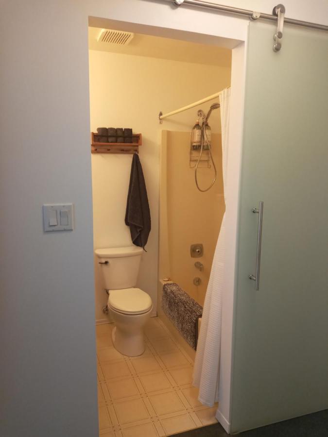Village Center 2 Bedroom Condo Big White Esterno foto